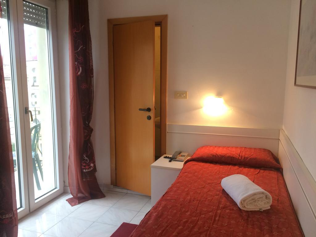 Hotel Regina Lido di Camaiore Exterior foto